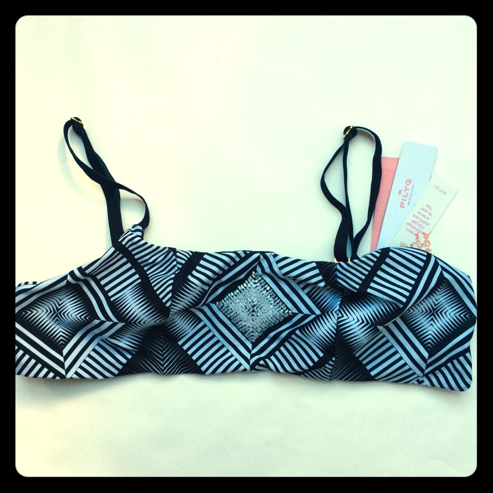 Blinging Geometric Diamond PQ Swim Lila Bikini Top L